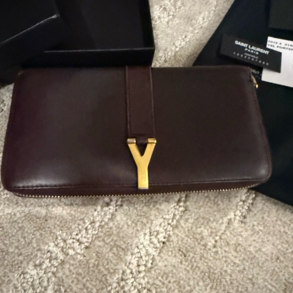 Saint Laurent Dark Brown Leather Clutch - Picture 15 of 16